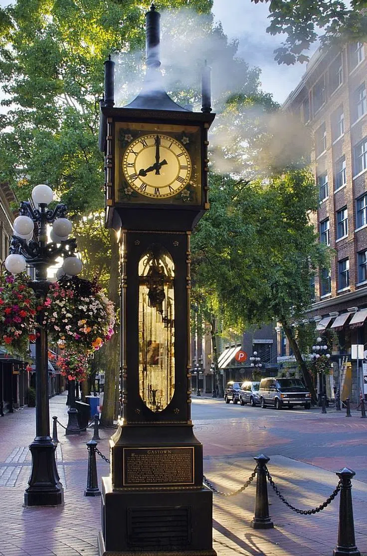Walking Vancouver's Gastown with Kids in October