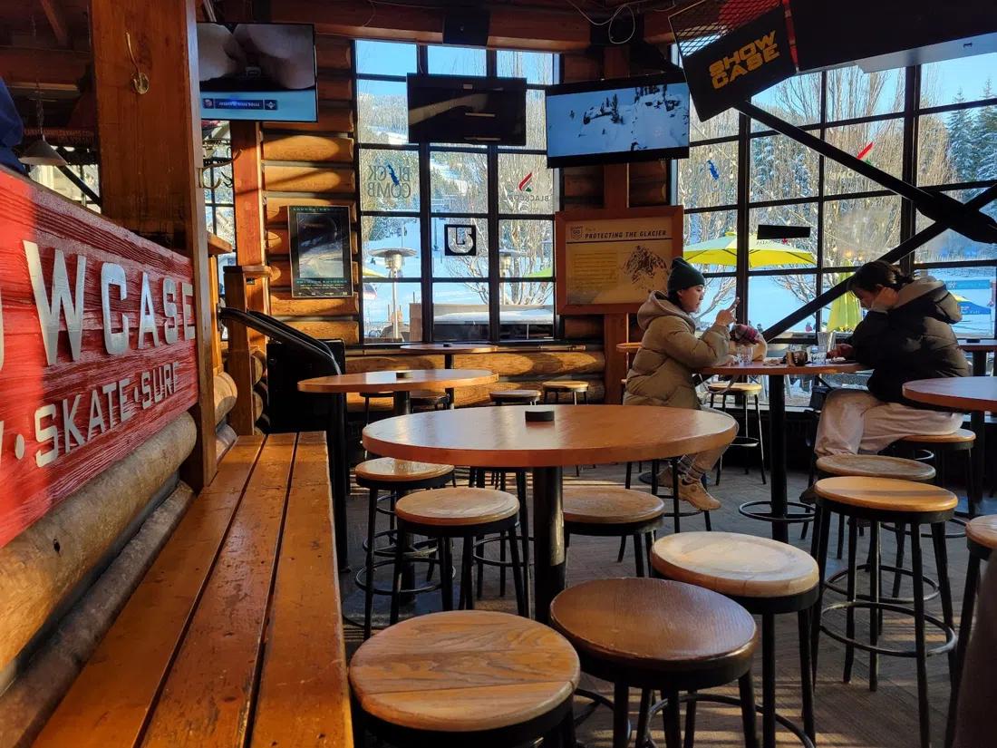 Merlin's Bar & Grill, Vancouver
