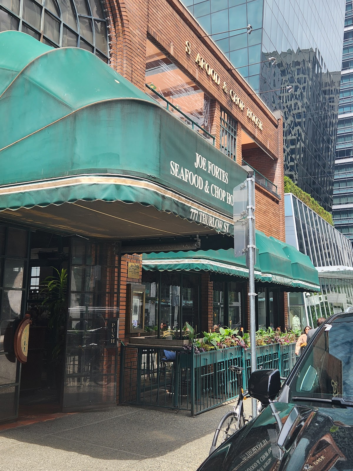 Joe Fortes Seafood & Chop House — photo 4