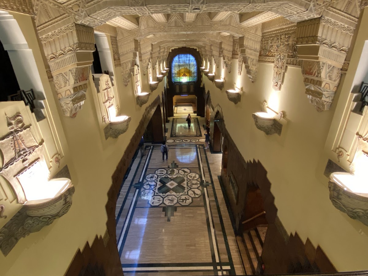 Marine Building — photo 3