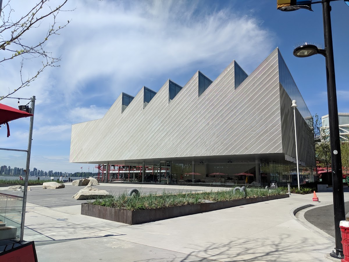 Polygon Gallery, Vancouver